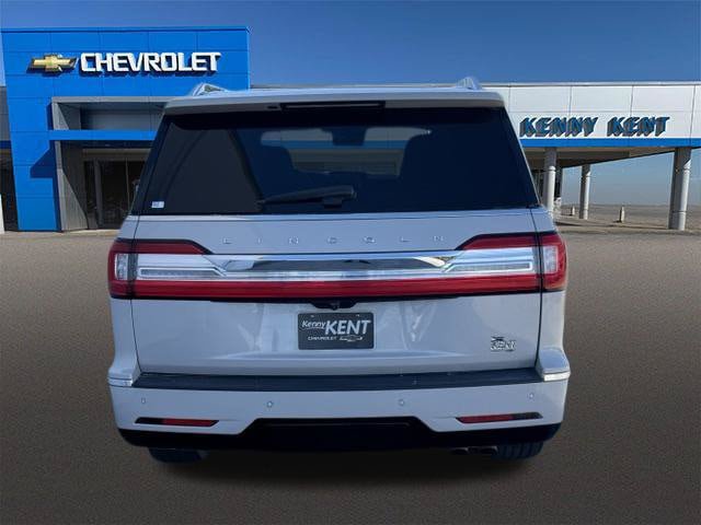 Used 2021 Lincoln Navigator Reserve w/ Luxury Package AWD/4WD image 8