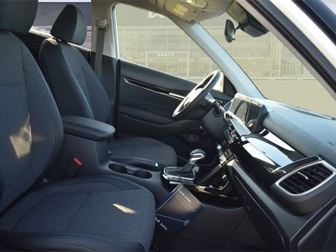 New 2026 Kia Seltos S image 12