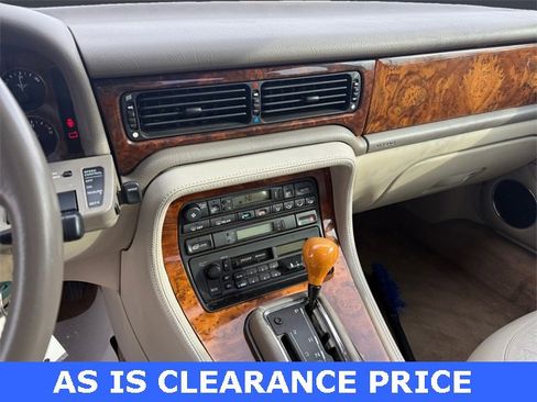 Used 1997 Jaguar XJ6 image 11