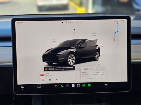 Used 2024 Tesla Model Y Long Range AWD/4WD image 12