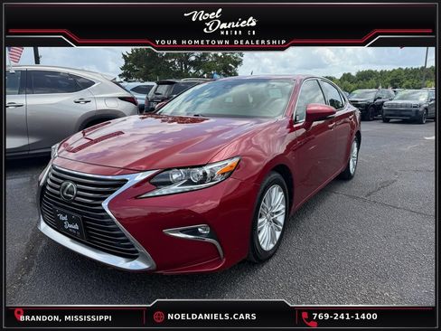 Used 2017 Lexus ES 350 w/ Premium Package FWD image 1