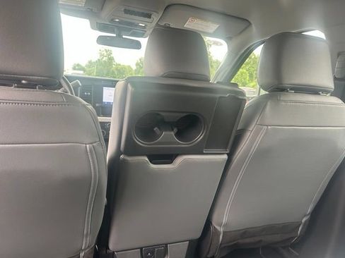Used 2023 Ford F250 XL RWD image 32