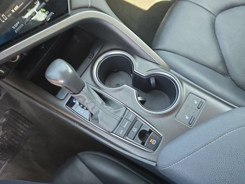 Used 2024 Toyota Camry XSE FWD image 24