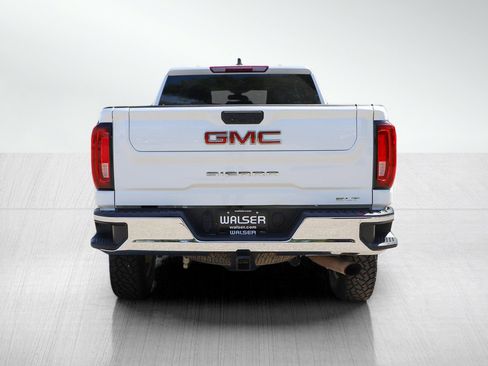 Used 2022 GMC Sierra 3500 SLT w/ X31 Off-Road Package AWD/4WD image 4