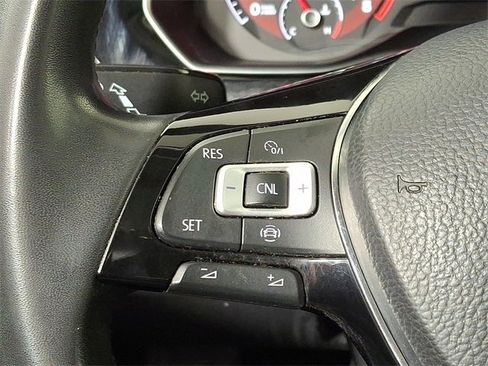 Used 2020 Volkswagen Jetta SE image 21