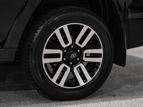 Used 2018 Toyota 4Runner Limited RWD image 60