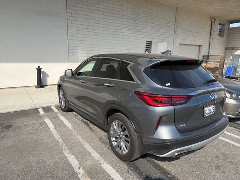Certified 2025 INFINITI QX50 Pure image 3