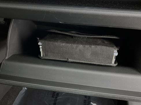 Used 2023 Toyota RAV4 LE image 34