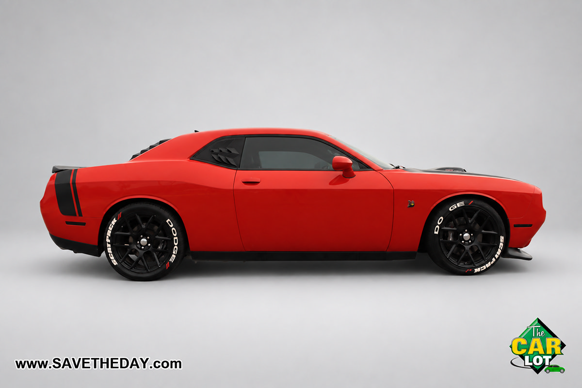 Used 2015 Dodge Challenger R/T Scat Pack RWD image 9