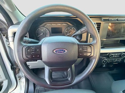 Used 2024 Ford F350 XL w/ FX4 Off-Road Package AWD/4WD image 11