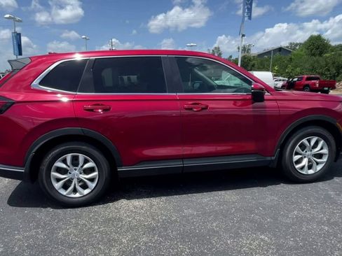 Used 2025 Honda CR-V LX image 9