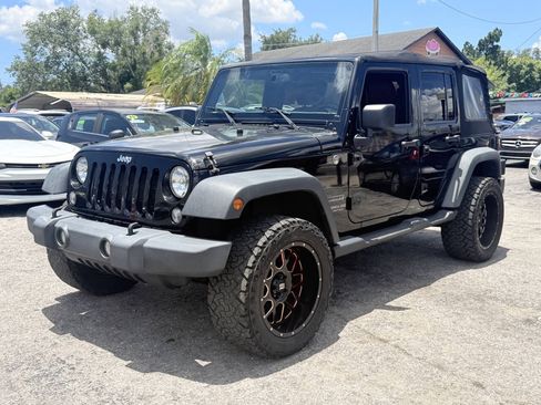 Used 2015 Jeep Wrangler Unlimited Sport w/ Quick Order Package 24S AWD/4WD image 2