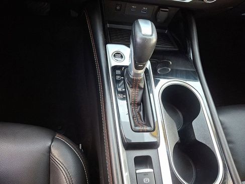 Used 2023 Nissan Altima 2.5 SR w/ SR Premium Package image 17