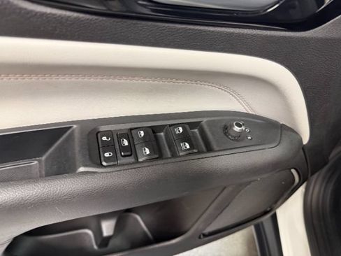 Used 2025 Jeep Compass Limited AWD/4WD image 11