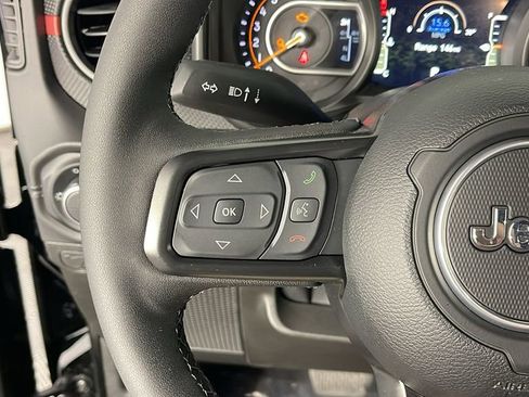 New 2025 Jeep Gladiator Rubicon image 27