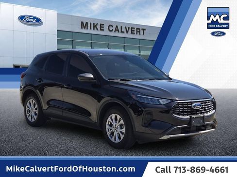 Used 2025 Ford Escape Active w/ Tech Pack #1 FWD image 7