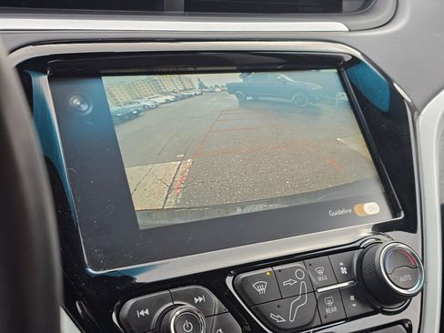 Used 2017 Chevrolet Bolt LT image 21