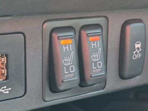 Used 2022 Mitsubishi Outlander Sport SE FWD image 11