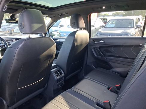 Used 2023 Volkswagen Tiguan SE R-Line FWD image 14