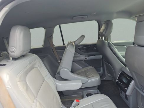 Used 2020 Lincoln Aviator Reserve w/ Elements Package Plus AWD/4WD image 27