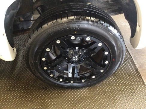 Used 2012 Toyota Tundra 2WD CrewMax w/ Tow Pkg image 30