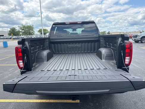 New 2026 GMC Sierra 1500 Elevation w/ Elevation Select Package AWD/4WD image 32