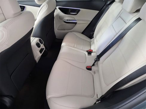 New 2026 Mercedes-Benz GLC 300 image 11