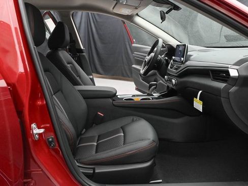 Used 2025 Nissan Altima 2.5 SR image 15