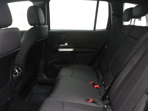 Certified 2026 Mercedes-Benz GLB 250 image 32