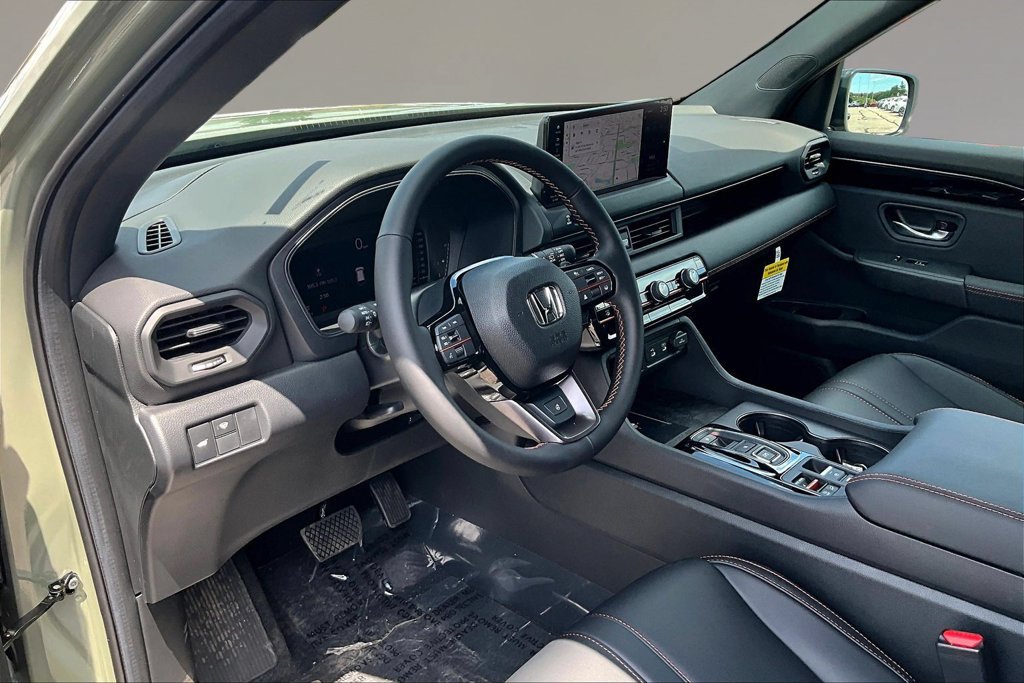 New 2026 Honda Pilot TrailSport image 7