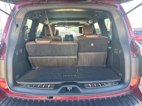 Used 2022 Nissan Armada Platinum w/ Captain's Chairs Package RWD image 7