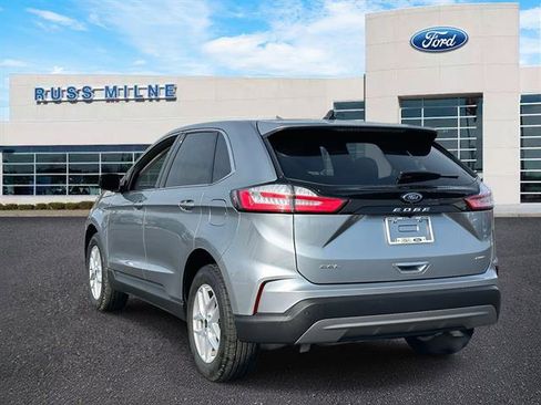 Used 2024 Ford Edge SEL w/ Convenience Package image 5