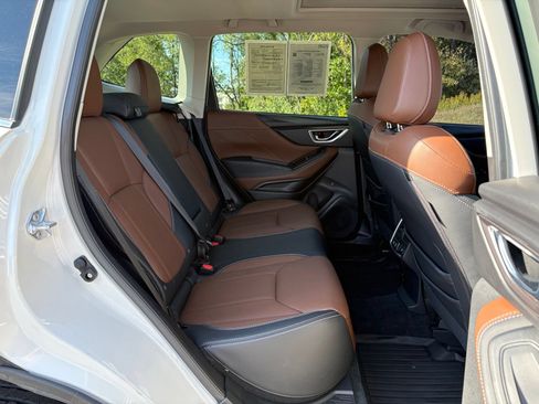 Used 2023 Subaru Forester Touring AWD/4WD image 31