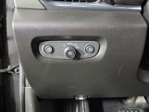 Used 2018 Chevrolet Traverse LT w/ LPO, Cargo Package image 21