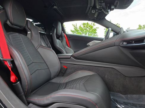 Used 2024 Chevrolet Corvette Stingray Premium Cpe w/ 3LT image 22