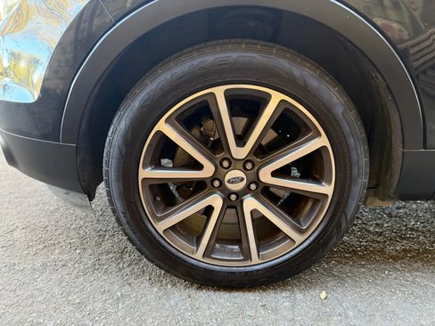 Used 2015 Ford Explorer XLT w/ Equipment Group 202A image 41