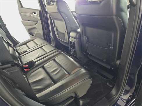 Used 2018 Jeep Grand Cherokee High Altitude image 12