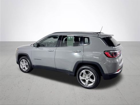 Used 2024 Jeep Compass Latitude w/ Altitude Special Edition image 8
