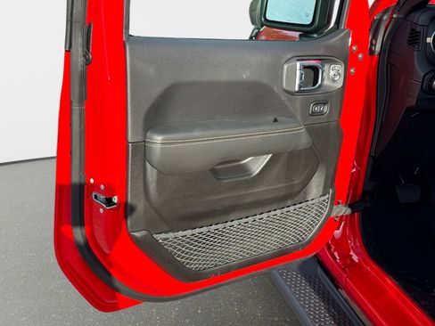 New 2026 Jeep Wrangler Sahara AWD/4WD image 18
