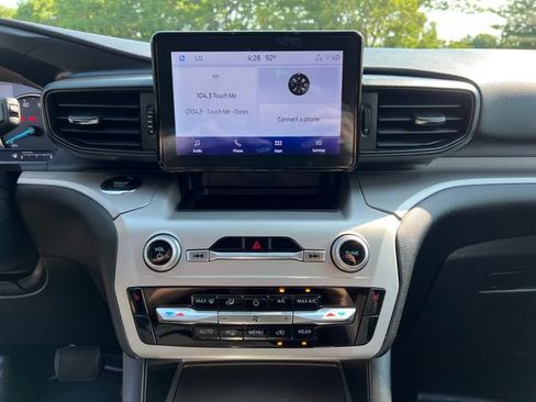Certified 2022 Ford Explorer XLT AWD/4WD image 22