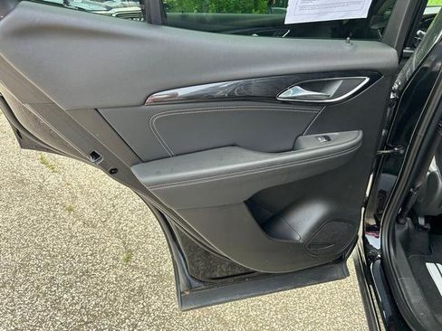 Used 2023 Buick Envision Preferred image 13