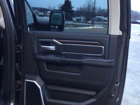 Used 2024 RAM 3500 Laramie image 22