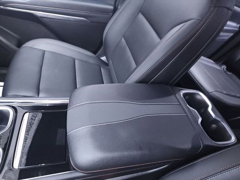 Used 2025 Chevrolet Traverse Z71 AWD/4WD image 20