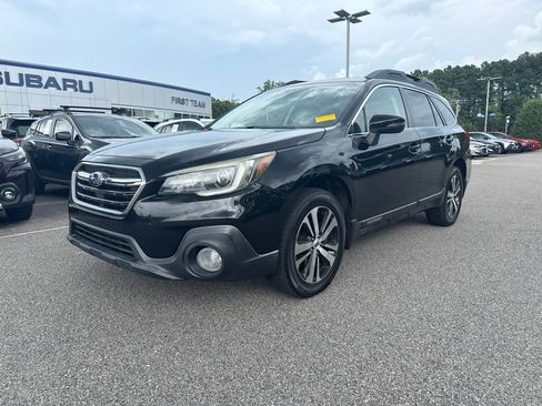 Used 2018 Subaru Outback 2.5i Limited AWD/4WD image 2