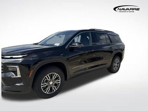 New 2026 Chevrolet Traverse LT w/ Driver Confidence Package FWD image 8