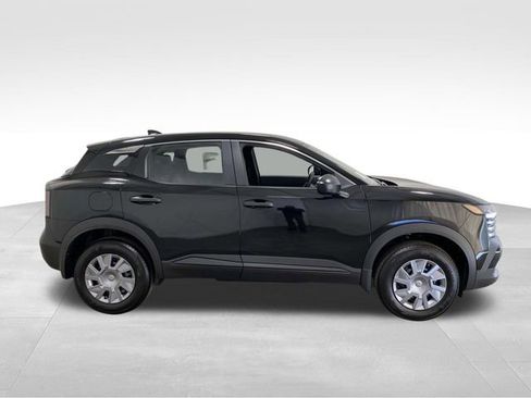 New 2026 Nissan Kicks S image 2