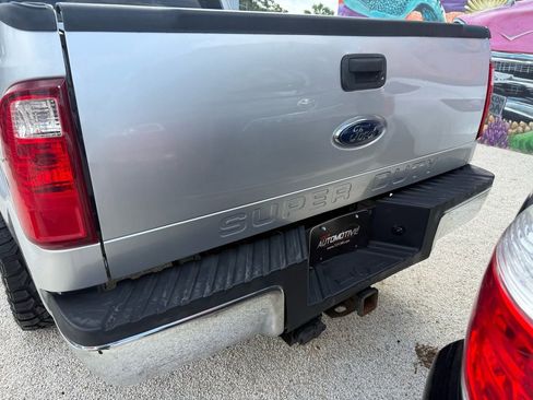 Used 2012 Ford F250 XL w/ XL Value Pkg image 6