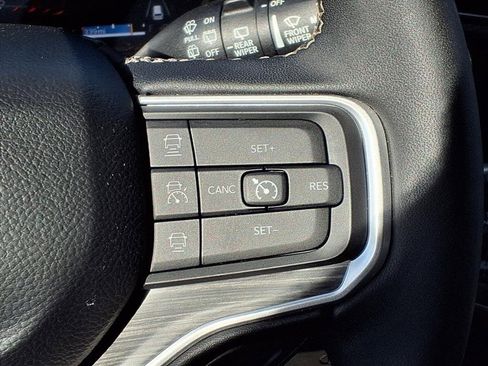 Used 2024 Jeep Wagoneer L Series II w/ Flexible Seating Group image 25