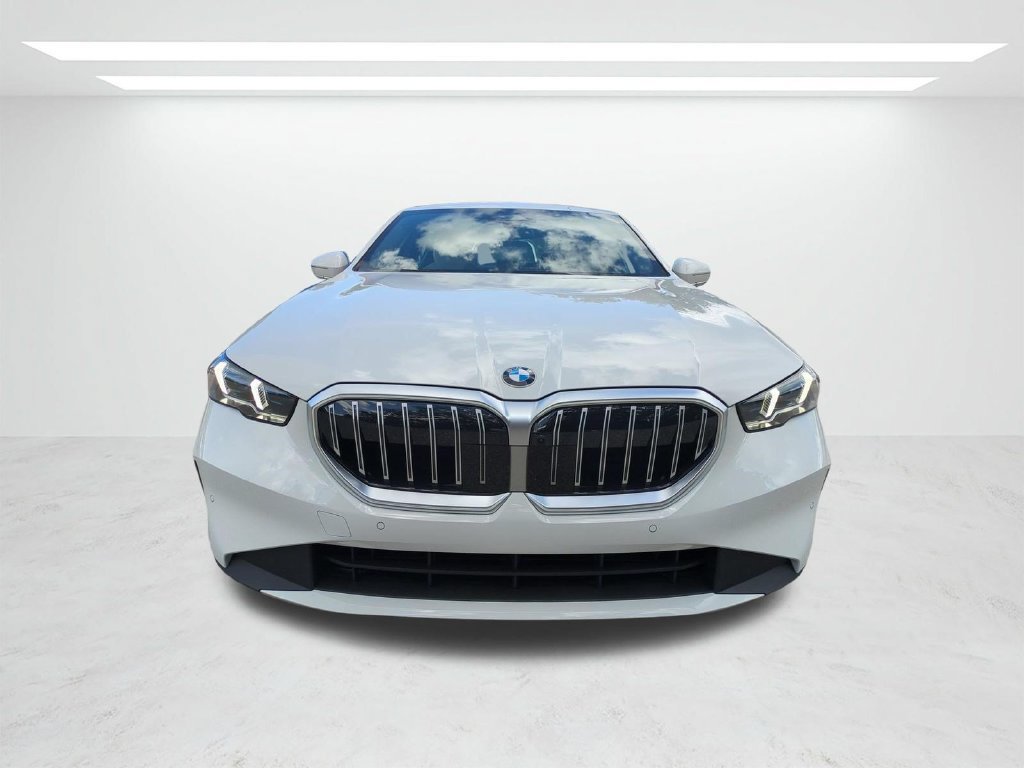 New 2027 BMW 530i w/ Premium Package RWD image 9