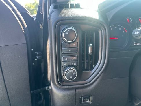 Used 2025 Chevrolet Silverado 2500 Custom w/ Custom Value Package AWD/4WD image 17